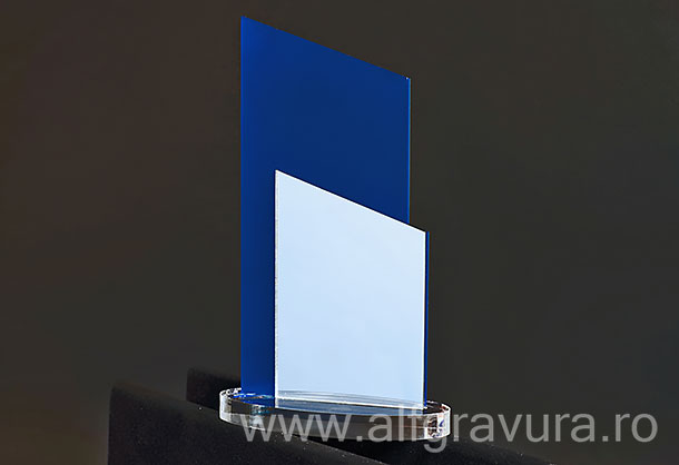 Trofeu acril albastru TT8-A