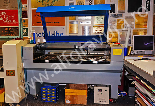 Masina LASER YM1260