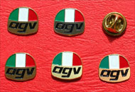 Insigne pins metalice gravate