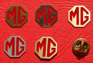 Insigne pins gravate pozitiv