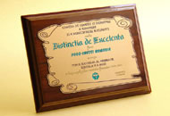 Plachete gravate cupru suport lemn