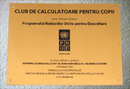 Placi gravate plastic metalizat auriu cu negru