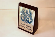 Trofee personalizate din lemn cu placheta gravata